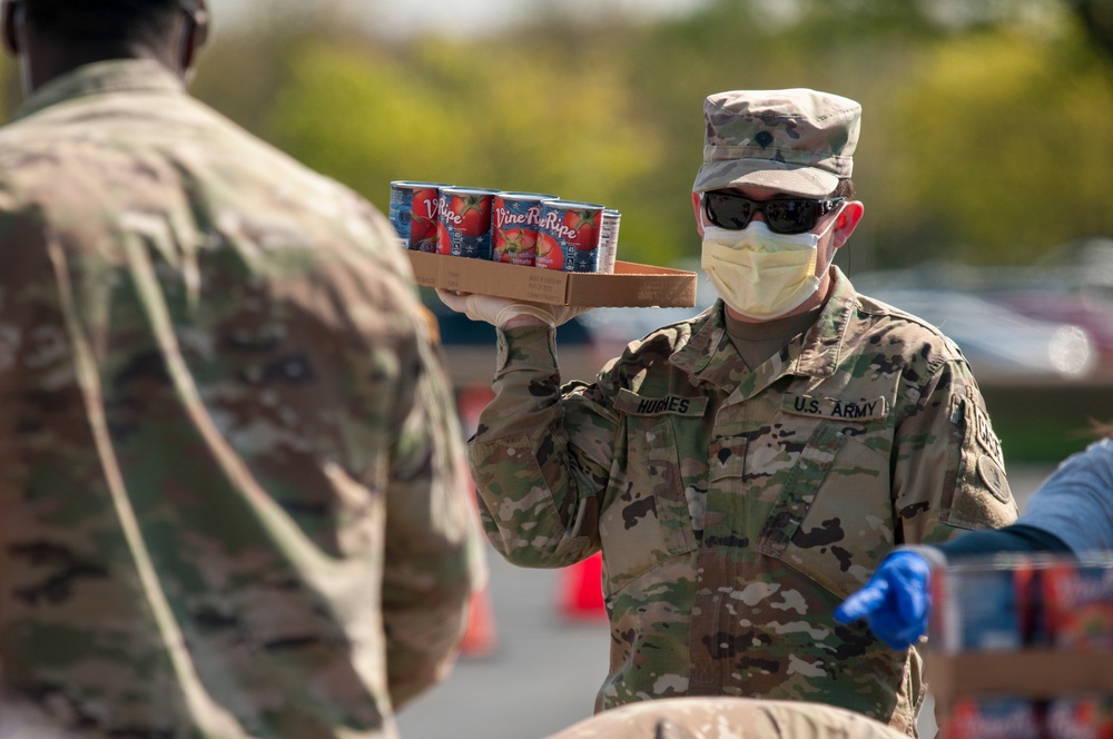 Delaware National Guard assists Food Bank of Delaware