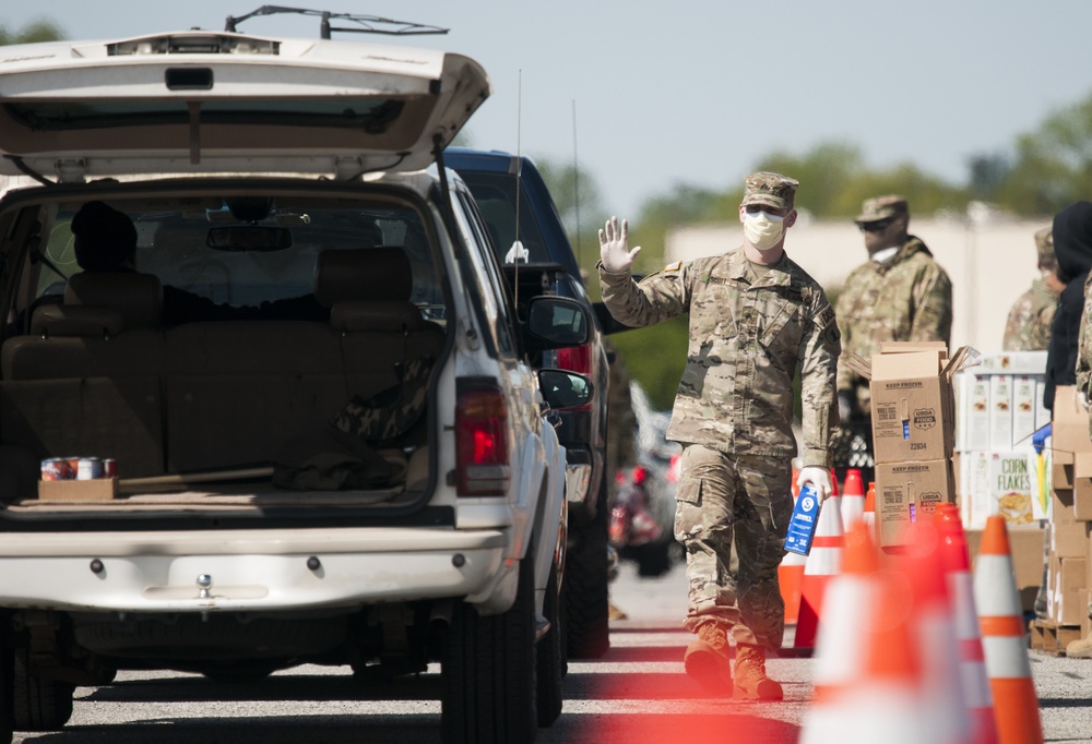 Delaware National Guard assists Food Bank of Delaware