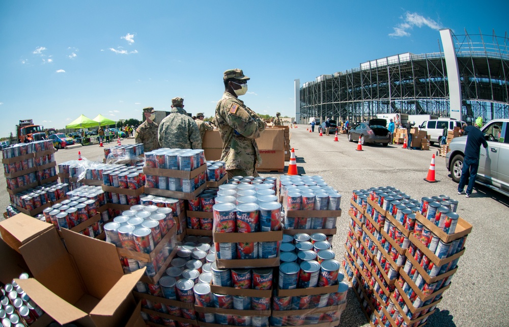 Delaware National Guard assists Food Bank of Delaware