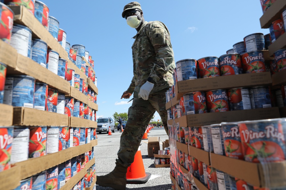 Delaware National Guard assists Food Bank of Delaware