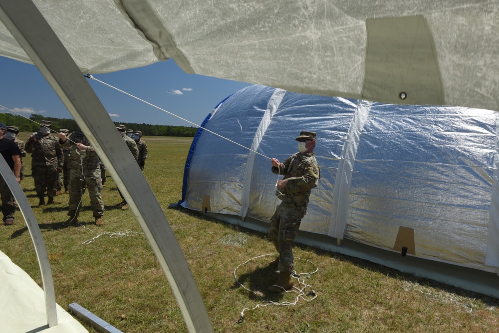 South Carolina National Guard trains with SCDHEC on deployable medical shelters