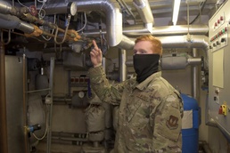 100 ARW assists transient Airmen