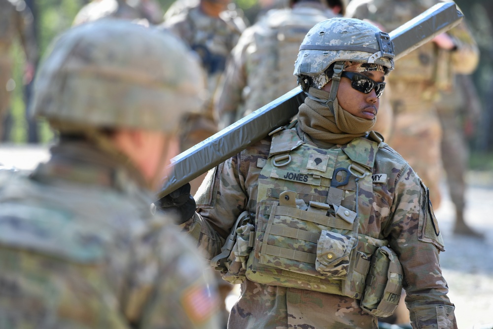 DVIDS - Images - 2/1 CAV at demo range [Image 6 of 12]