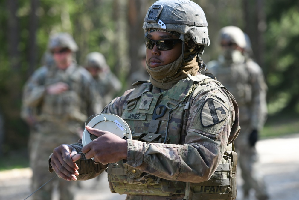 2/1 CAV at demo range