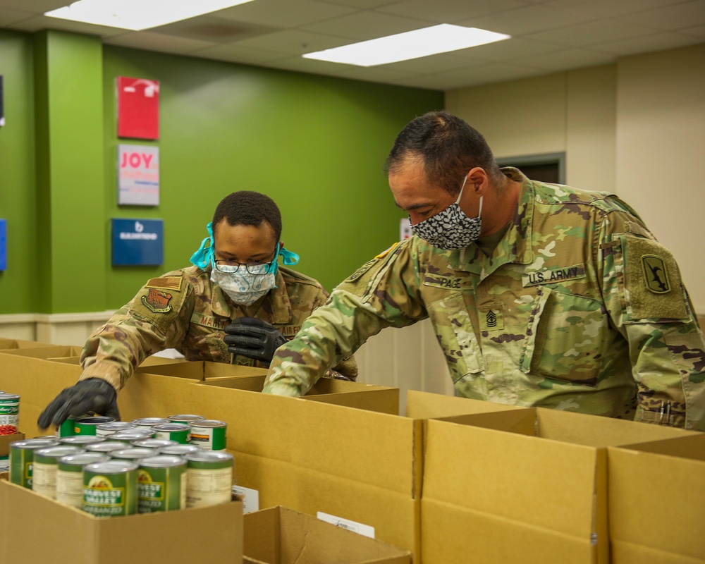 Nebraska Guard supports food bank operations in Omaha