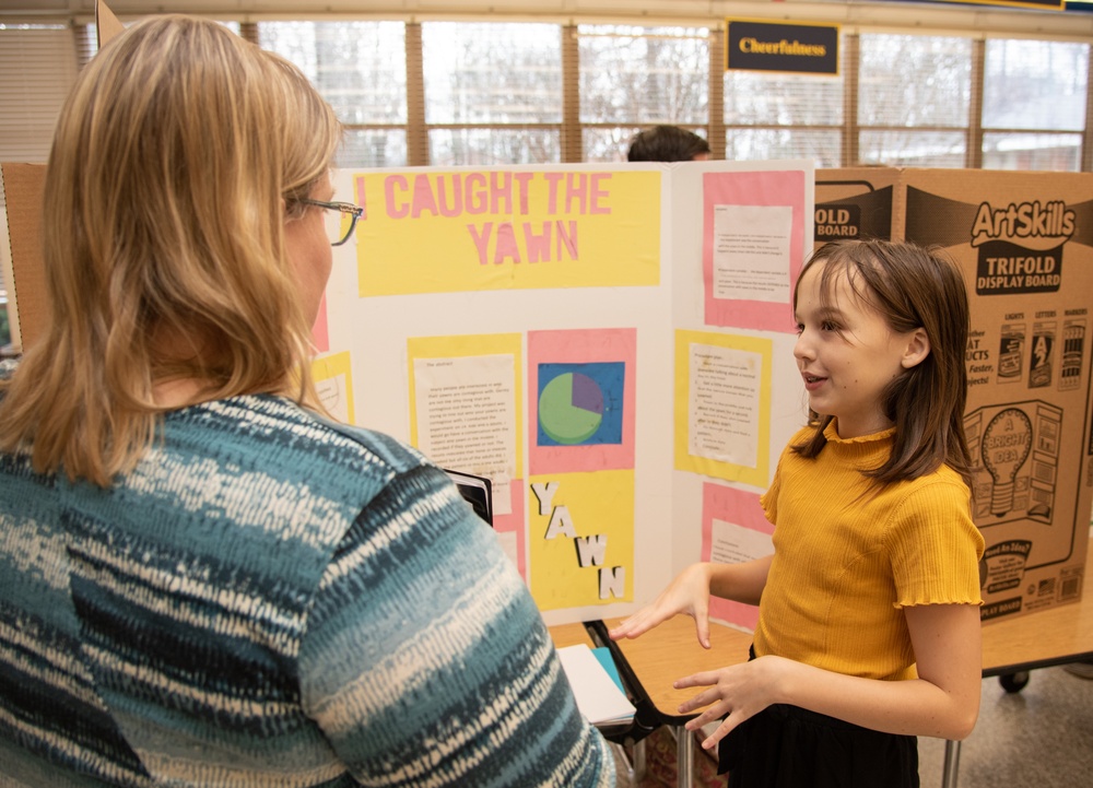 4 reasons volunteering for science fairs pays big dividends