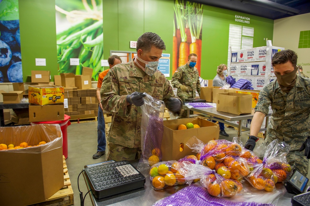 Nebraska Guard supports food bank operations in Omaha