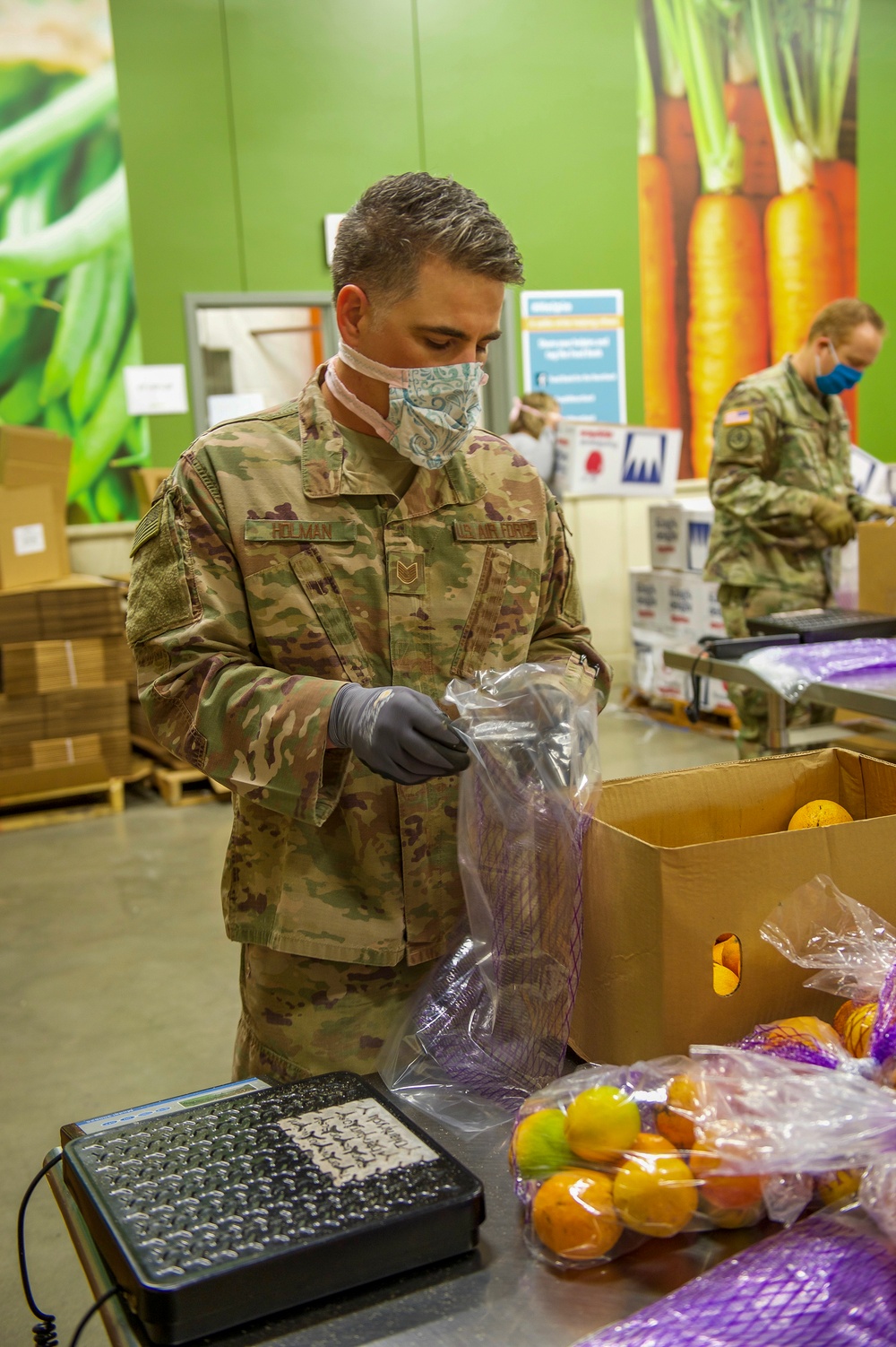 Nebraska Guard supports food bank operations in Omaha