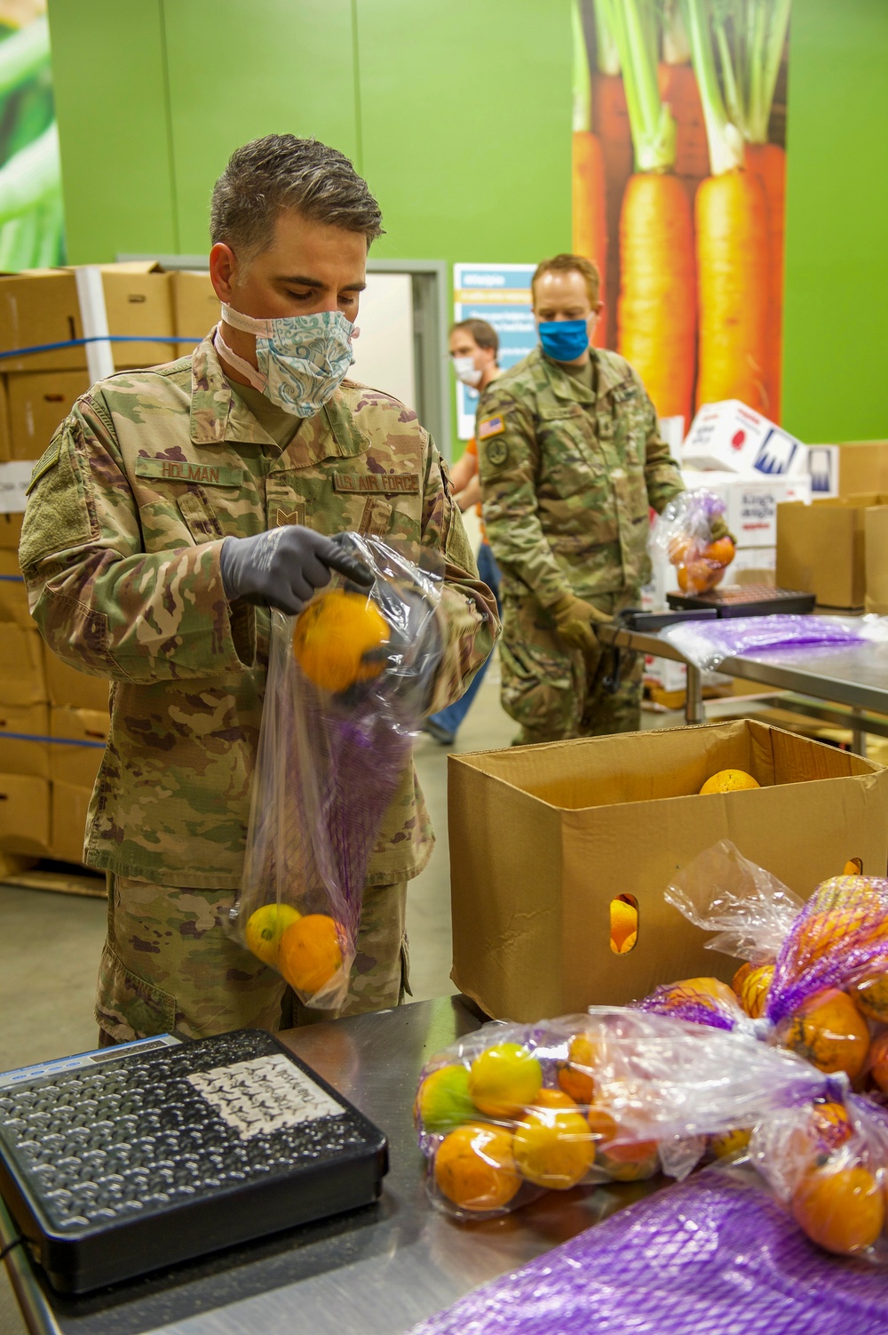 Nebraska Guard supports food bank operations in Omaha