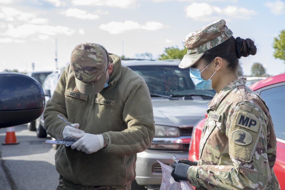 Delaware National Guard assists Food Bank of Delaware