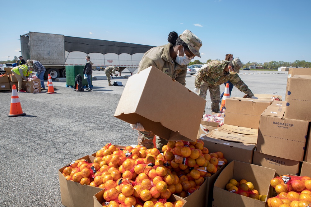 Delaware National Guard assists Food Bank of Delaware