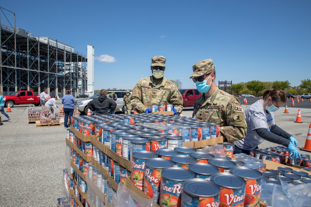 Delaware National Guard assists Food Bank of Delaware