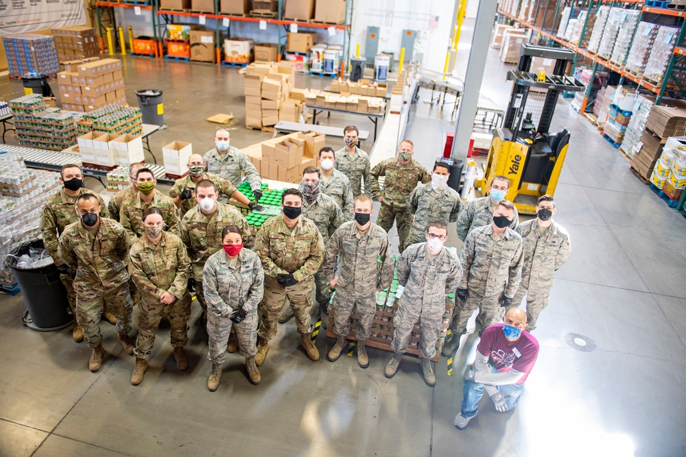 Nevada Guard Airmen box food for hungry Nevadans amid the COVID-19 outbreak (1 of 6)