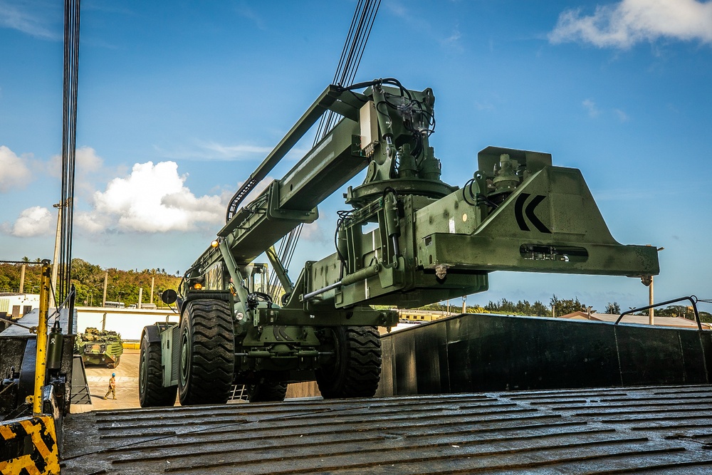 Break it Down, Back it Up | Marines with 3rd MLG backload USNS Dahl