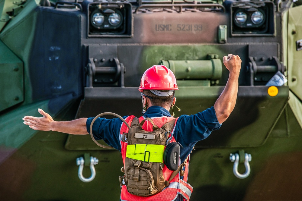 Break it Down, Back it Up | Marines with 3rd MLG backload USNS Dahl