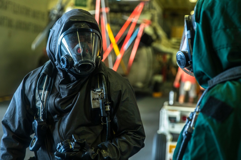 Marines conduct CBRN training aboard USS America in South China Sea