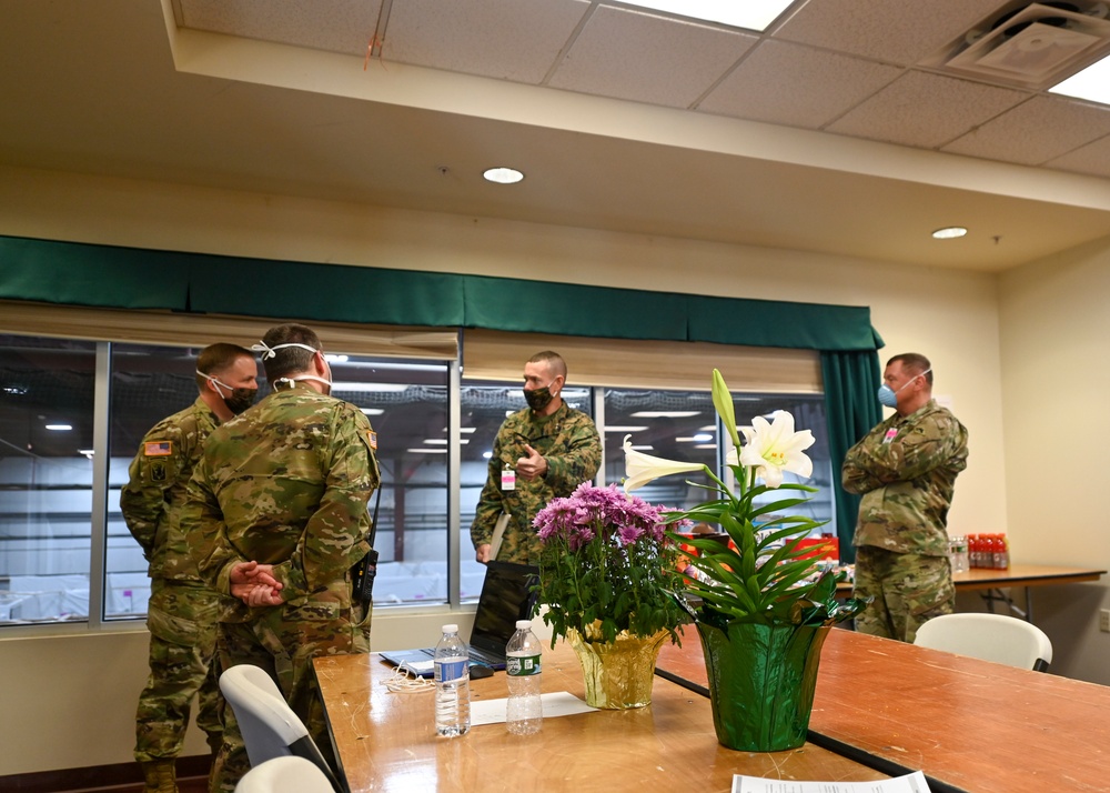 USMC senior leader visits VTNG leadership and alternative healthcare facility