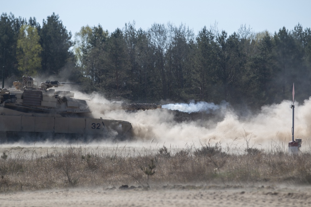 Col. Patrick O’Neal fires an M1 Abrams Tank