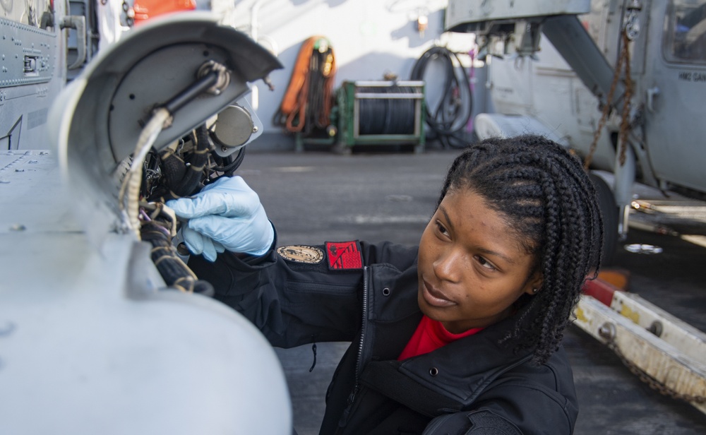 USS Harry S. Truman (CVN 75) transits the Atlantic Ocean