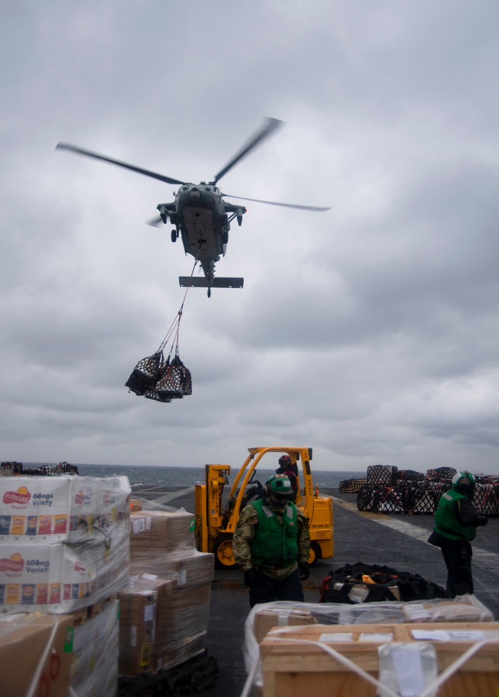 USS Harry S. Truman (CVN 75) transits the Atlantic Ocean