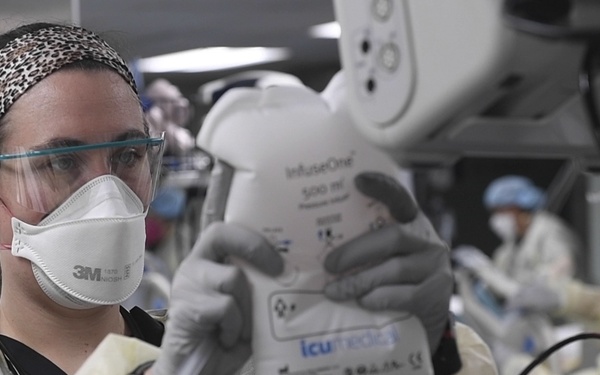 U.S. Navy Doctors, Nurses and Corpsmen Treat Patients in the ICU Aboard USNS Comfort