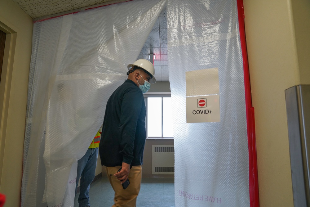 FEMA Visits Alternate Care Site for COVID-19 in Chicago