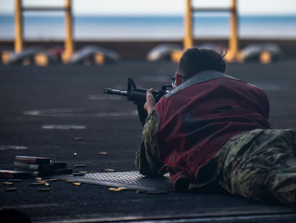 USS Harry S. Truman (CVN 75) transits the Atlantic Ocean