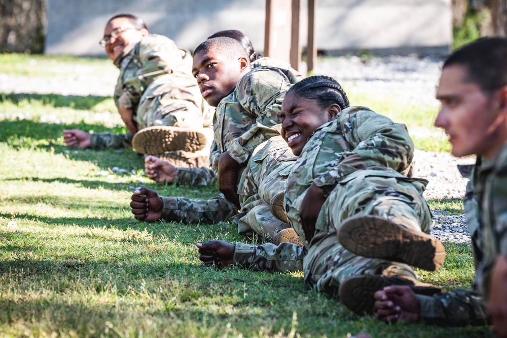 DVIDS - Images - Basic Combat Trainees Complete Obstacle Course on Fort ...