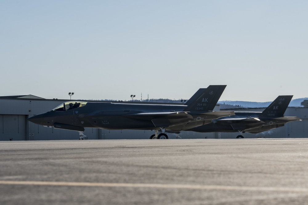 Lightning takes to the skies over Eielson AFB