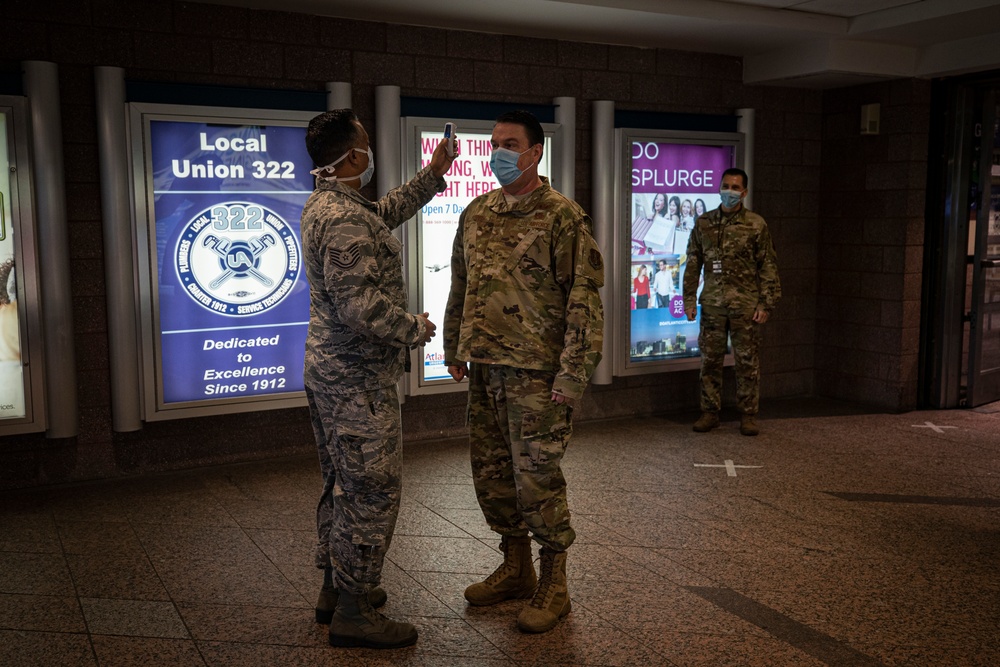 New Jersey Air National Guard Commander tours Federal Medical Station Atlantic City