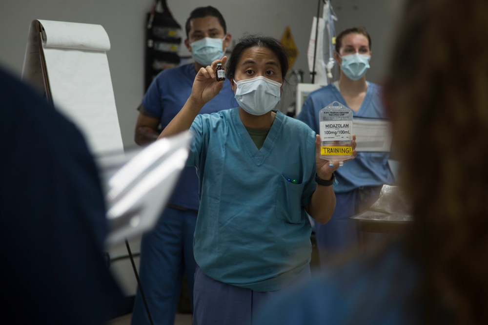3rd Medical Battalion nurses and Corpsmen conduct ICU training