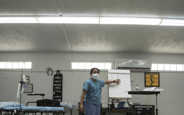 3rd Medical Battalion nurses and Corpsmen conduct ICU training