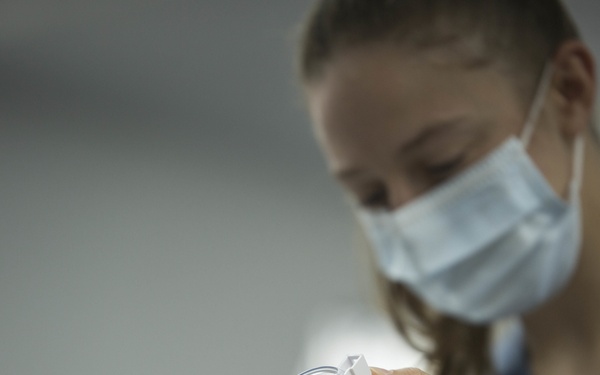 3rd Medical Battalion nurses and Corpsmen conduct ICU training