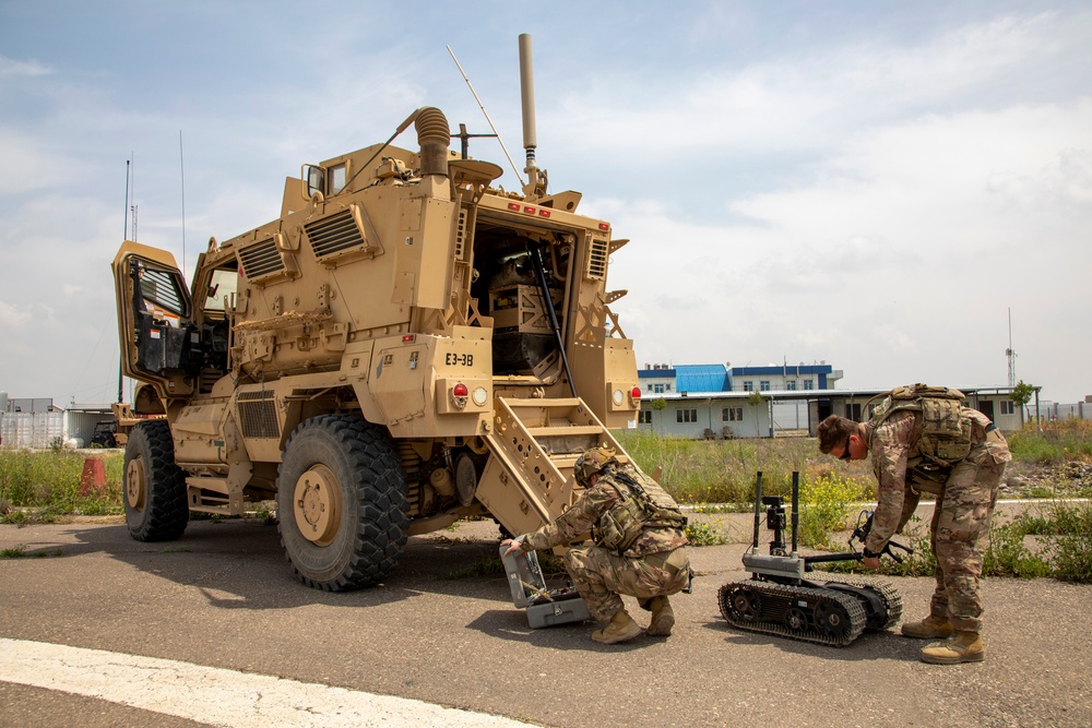 Counter unmanned aerial system training exercise