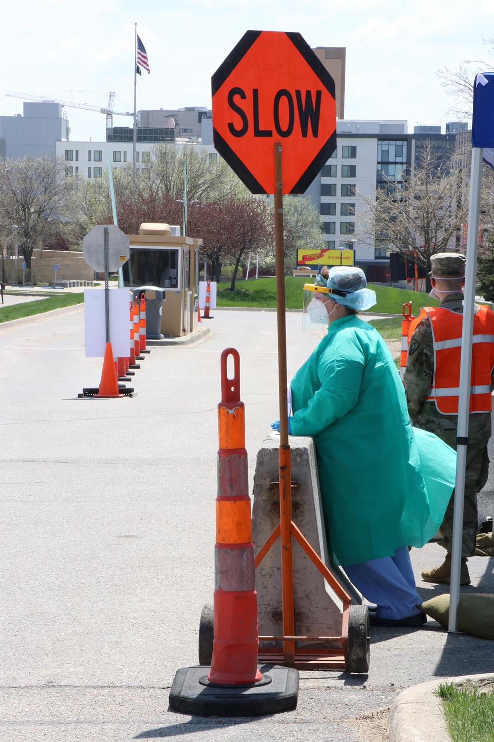 Iowa National Guard assists COVID-19 testing site
