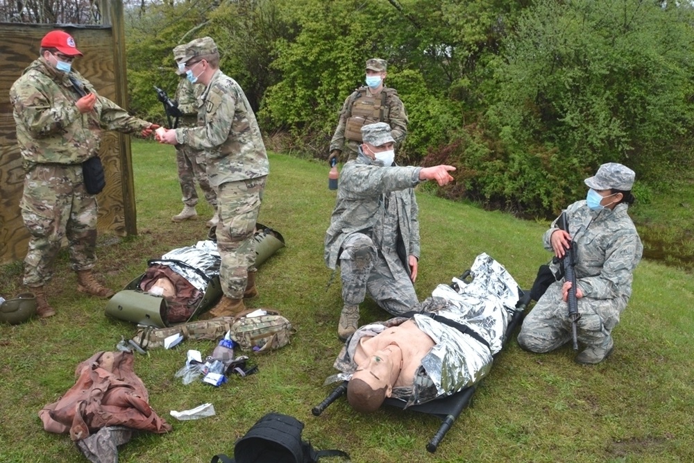 Pa. Guard members receive medical training at Fort Indiantown Gap