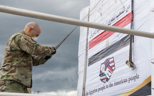 89th APS aids FEMA, FDA with Egyptian medical supplies shipment