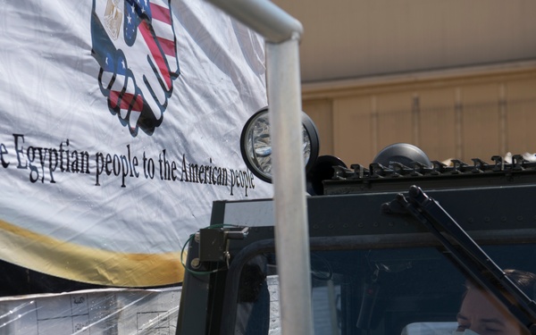 89th APS aids FEMA, FDA with Egyptian medical supplies shipment