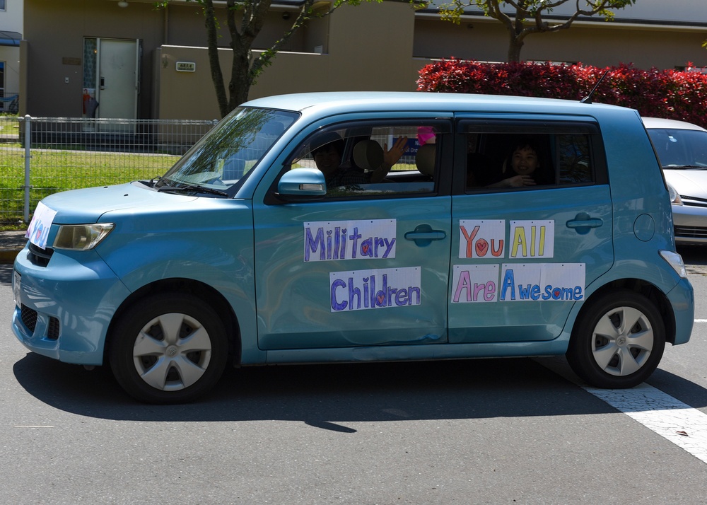 Yokosuka’s Ikego Elementary School Hosts Month of the Military Child Motorcade