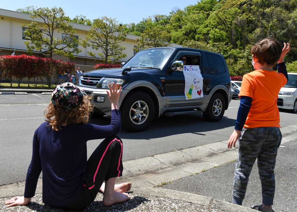 Yokosuka’s Ikego Elementary School Hosts Month of the Military Child Motorcade