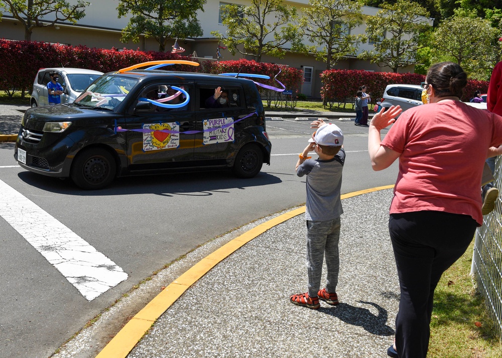 Yokosuka’s Ikego Elementary School Hosts Month of the Military Child Motorcade