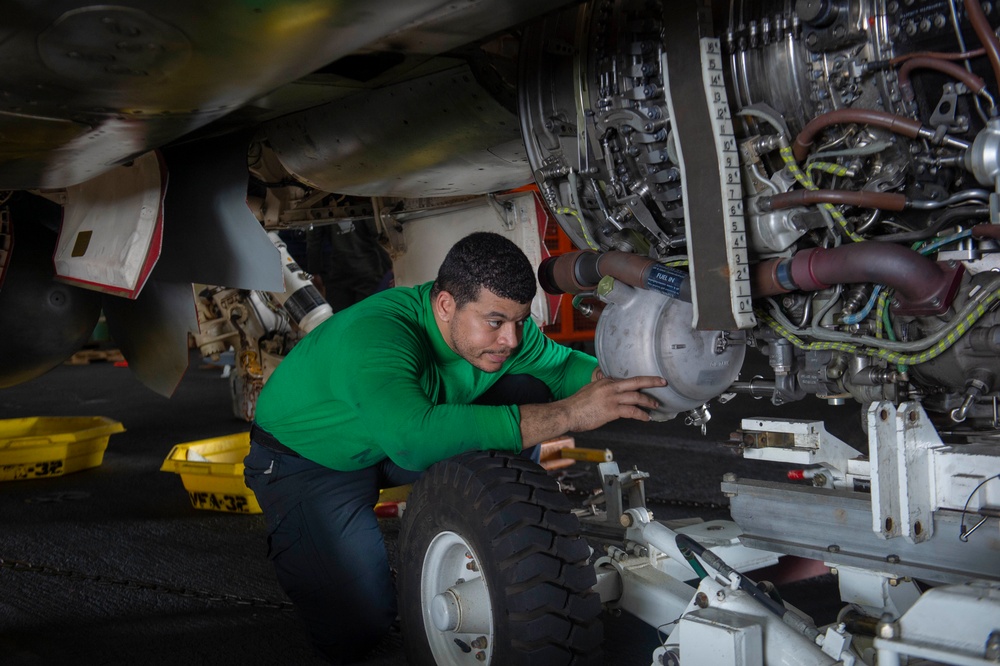 Ike Conducts Operations in the Arabian Sea