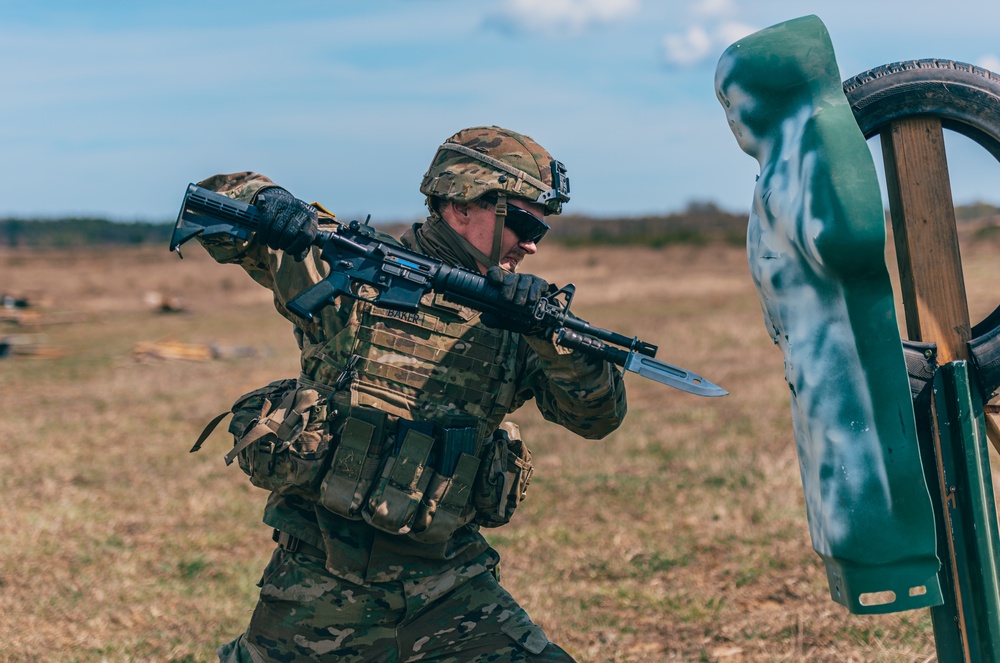 3/2 Soldiers conduct an assault course during NATO BG-P