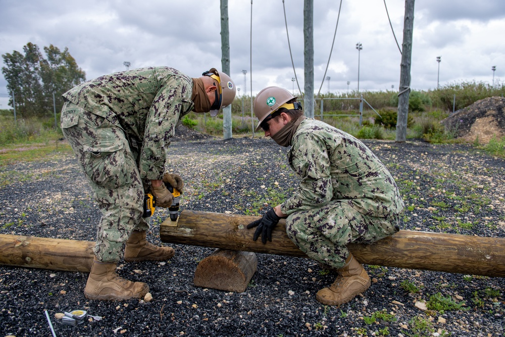 DVIDS - Images - Seabees construct USMC obstacle course on Naval ...