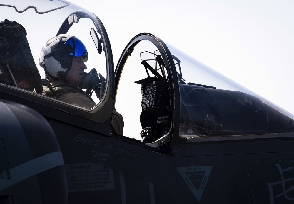 Flight operations aboard USS Bataan (LHD 5)