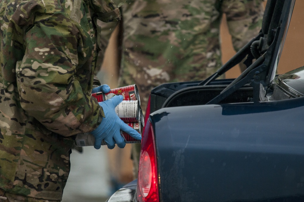 Delaware National Guard assists Food Bank of Delaware