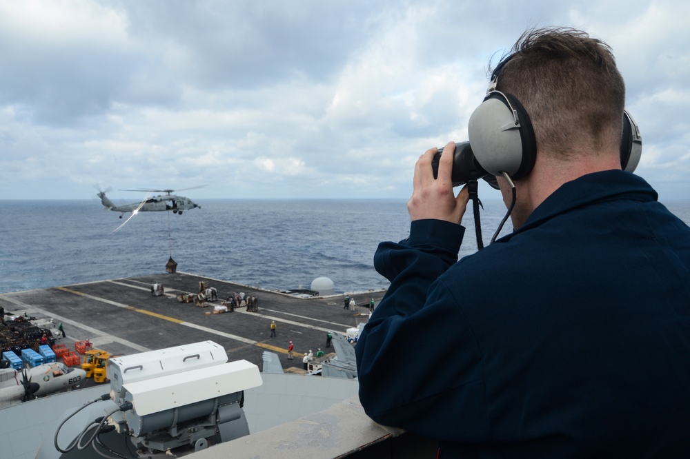 USS Harry S. Truman (CVN 75) transits the Atlantic Ocean