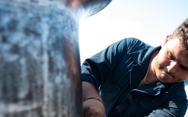 Vella Gulf Conducts Operations in the Gulf of Aden