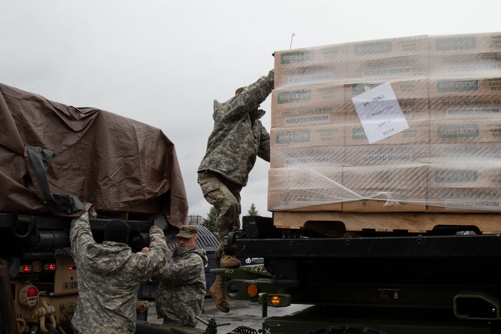 DVIDS - Images - Vermont National Guard Loads FEMA Meals For Statewide ...