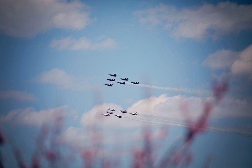 Thunderbirds and Blue Angels Demonstrate over Delaware in Support of First Responders